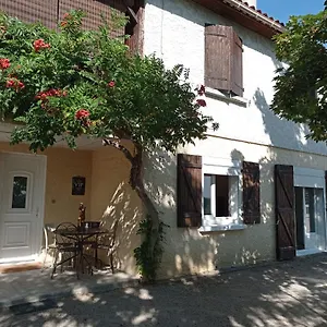 charmant-petit-appartement.midi-pyreneeshotels.com/
